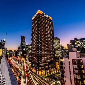 Apa & Umeda Eki Tower Japón
